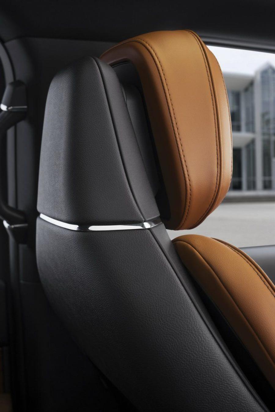Детали экстерьера Lincoln Navigator Monochromatic 2019 года  (фото 4 из 17)